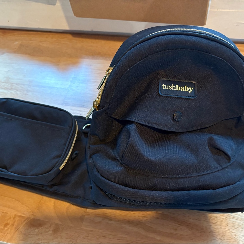 Tushbaby Black Baby Bag